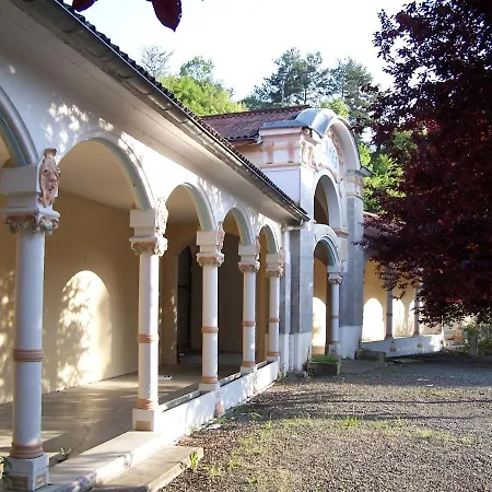 Дом отдыха Maison Et Montagne *